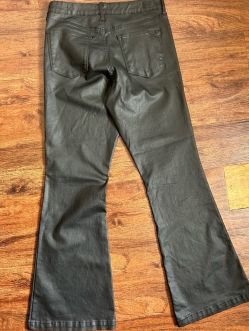 Sofia Jeans Vergara Melisa Flare High Rise Black Faux Leather Pants Size 4 - Picture 3 of 8